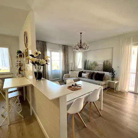 Apartment Family 2 *